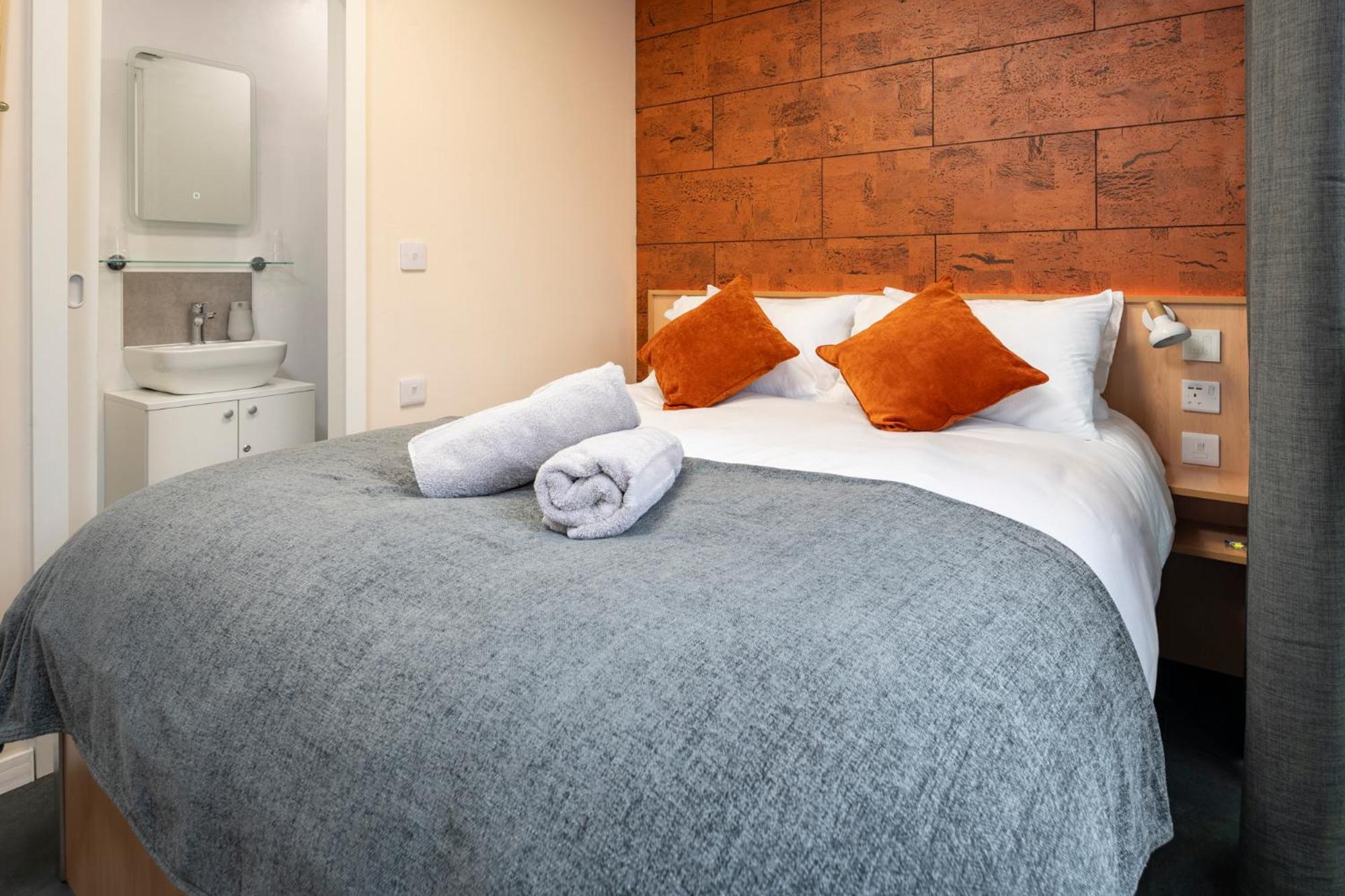 Nodpod Capsule hotel Felton (Somerset)